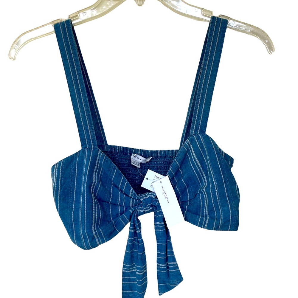 American Eagle top XS